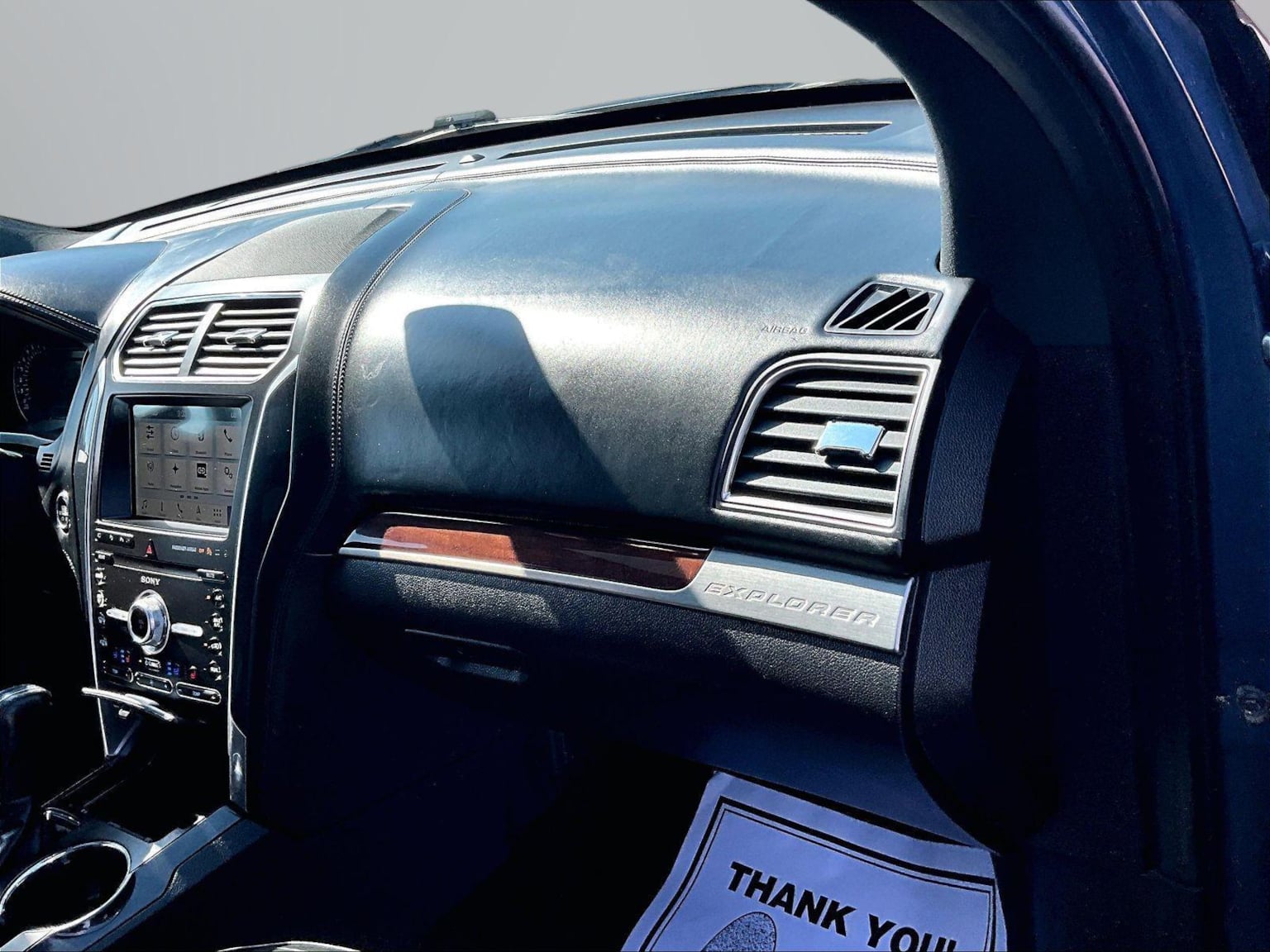 2019 Ford Explorer Platinum - Photo 17