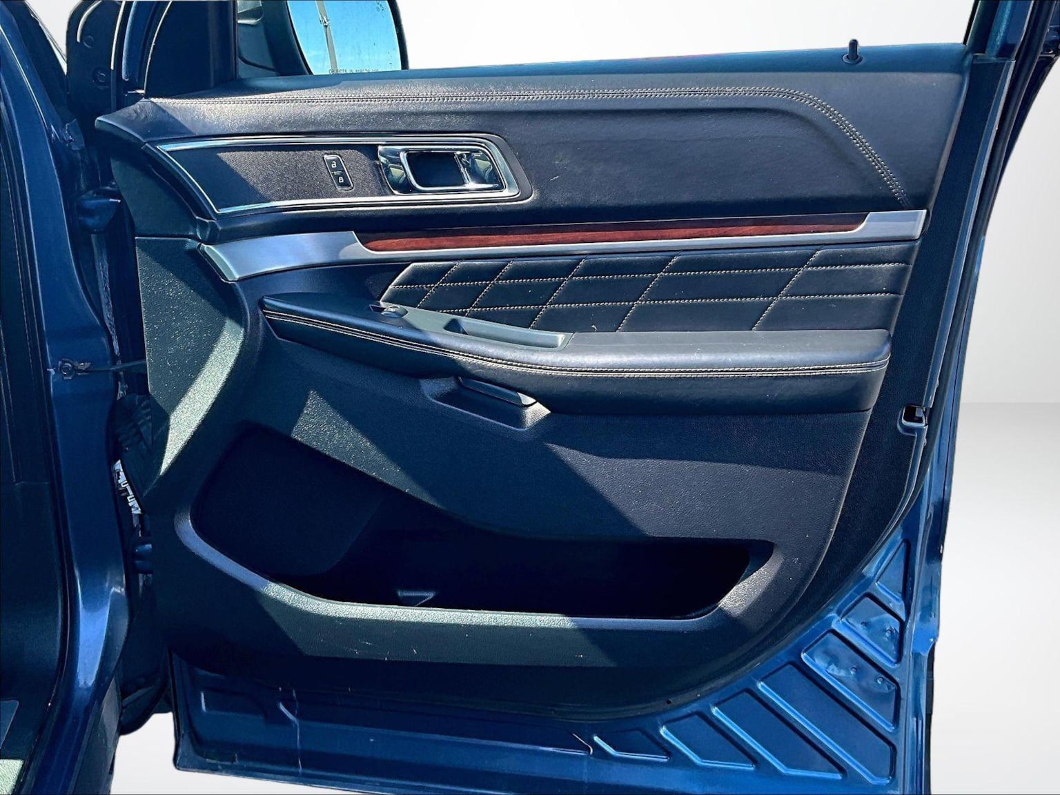 2019 Ford Explorer Platinum - Photo 24