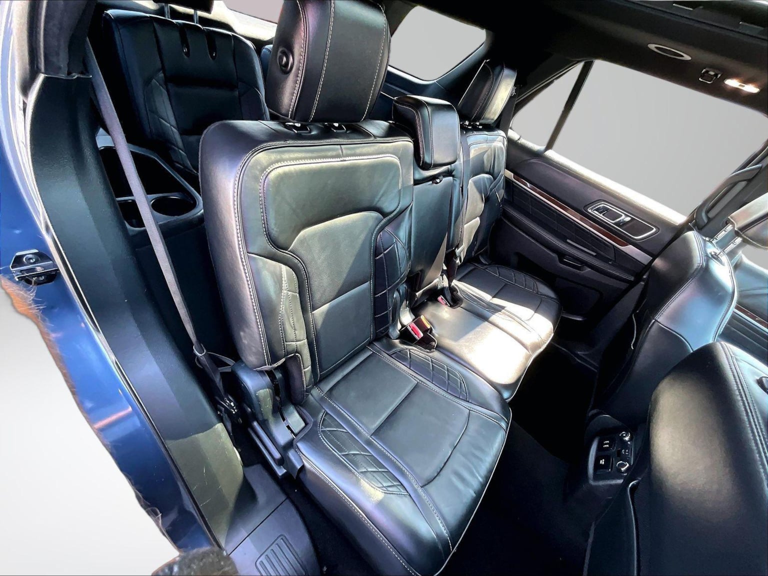 2019 Ford Explorer Platinum - Photo 27