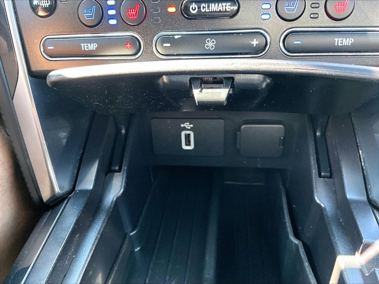 2019 Ford Explorer Platinum - Photo 33