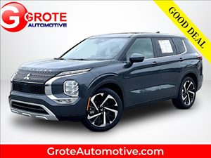 View 2024 Mitsubishi Outlander
