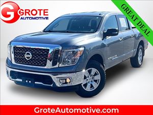 View 2018 Nissan Titan
