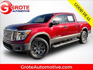 View 2018 Nissan Titan