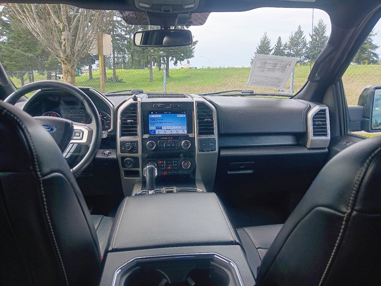 View vehicle photo 7