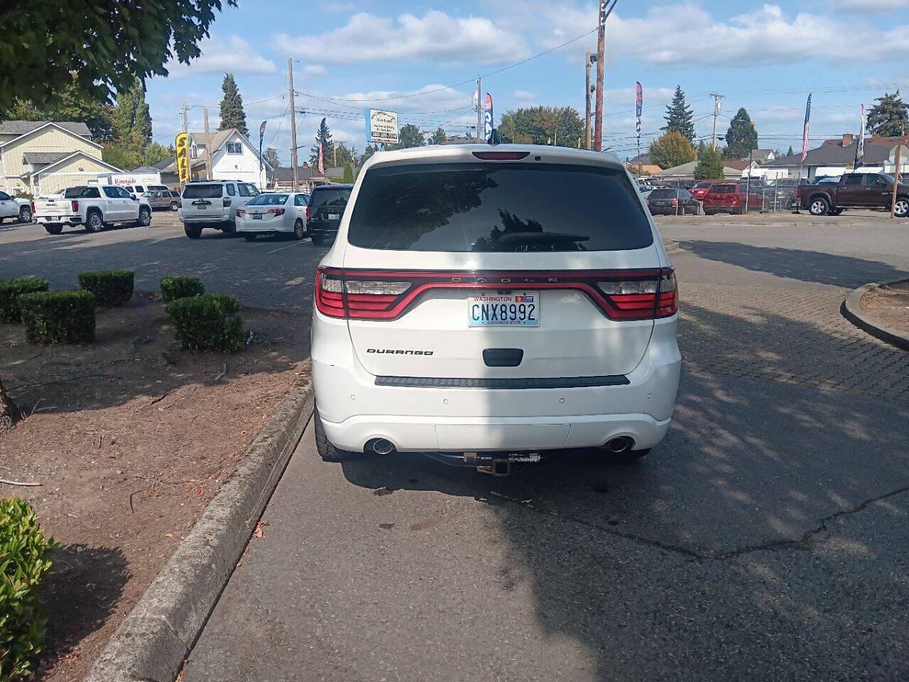 Photo 3 of this Dodge Durango