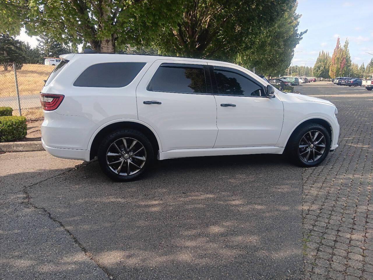 Photo 4 of this Dodge Durango