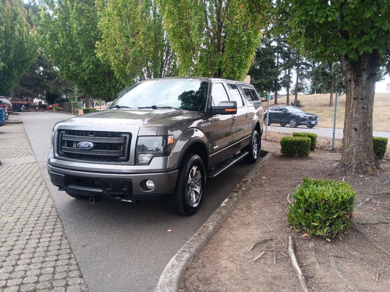 Photo 2 of this Ford F-150
