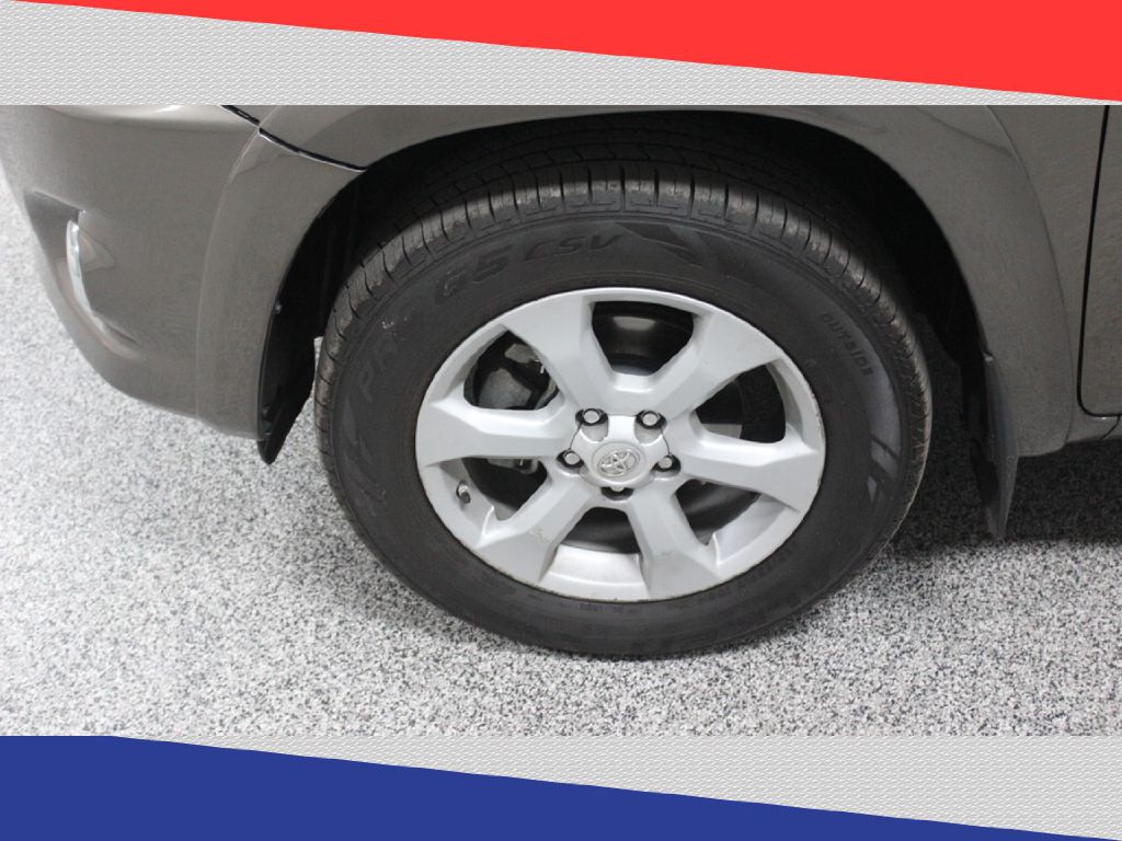 2011 Toyota RAV4 Limited photo 2