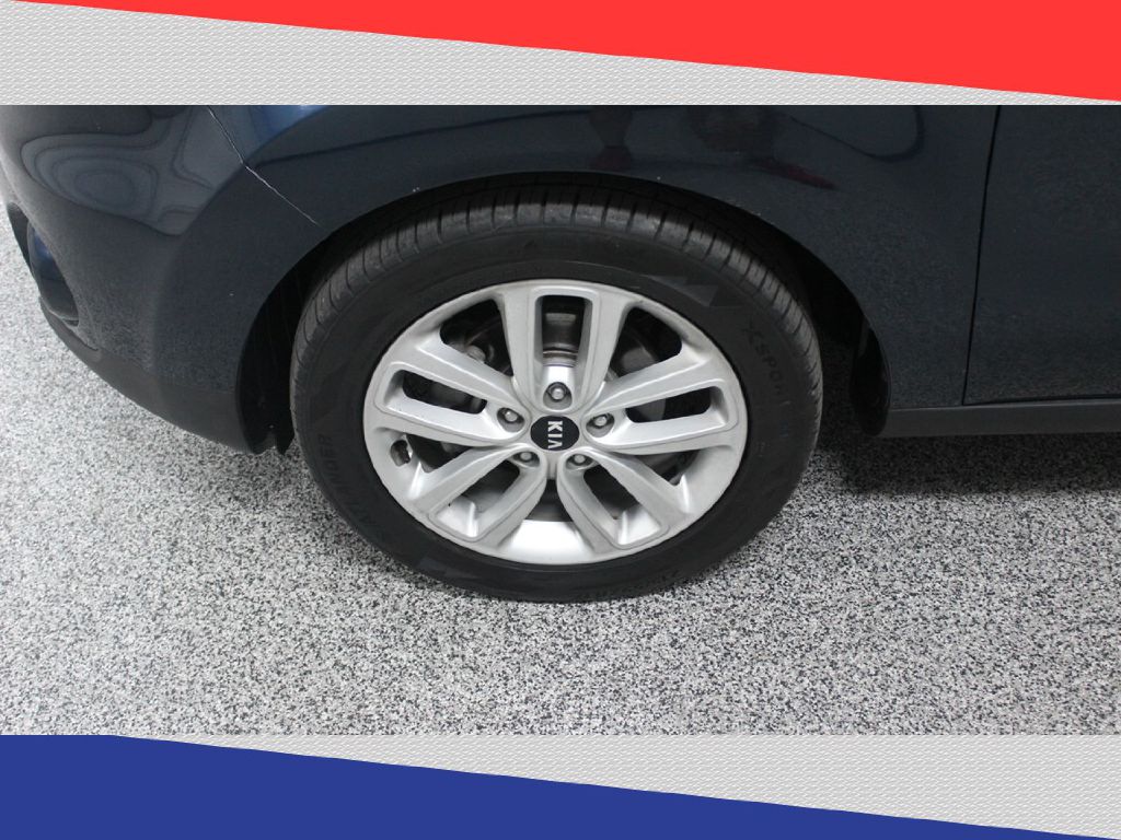 2019 Kia Soul Plus photo 2