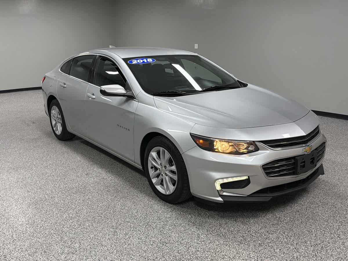Chevrolet Malibu photo 2