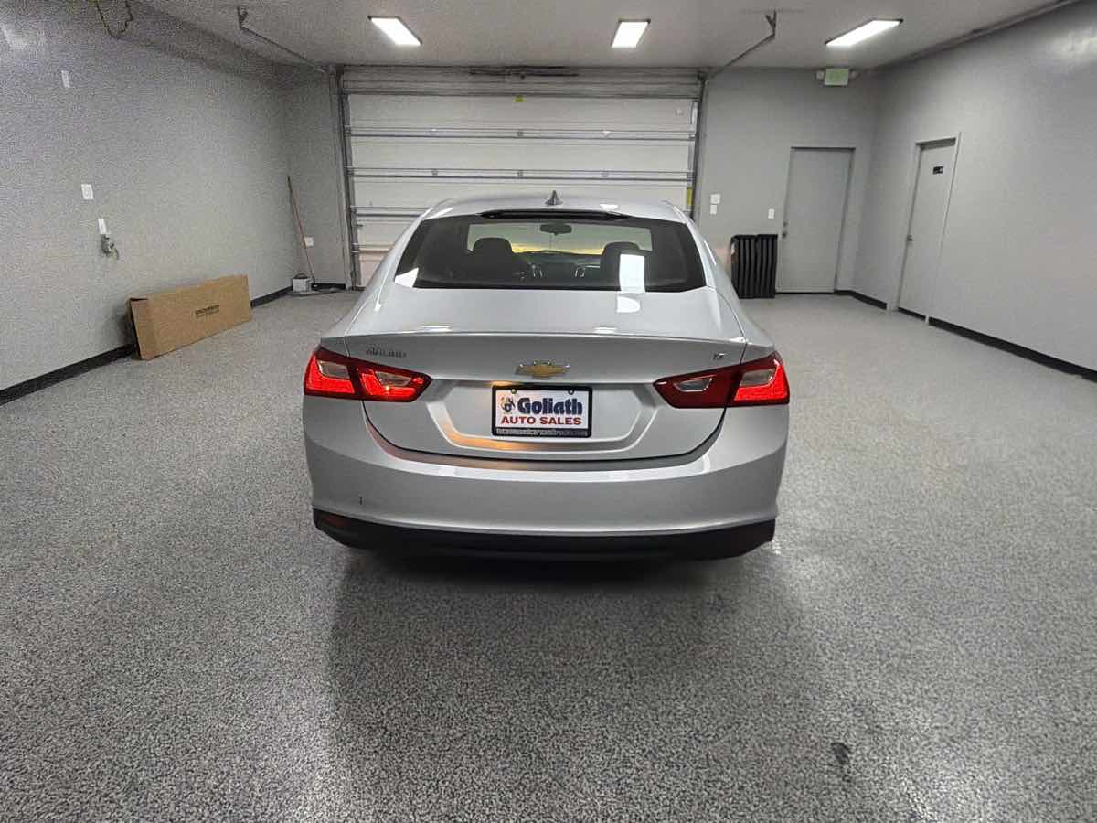 2018 Chevrolet Malibu 1LT - Photo 4