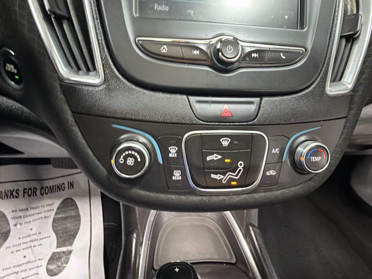 2018 Chevrolet Malibu 1LT - Photo 19