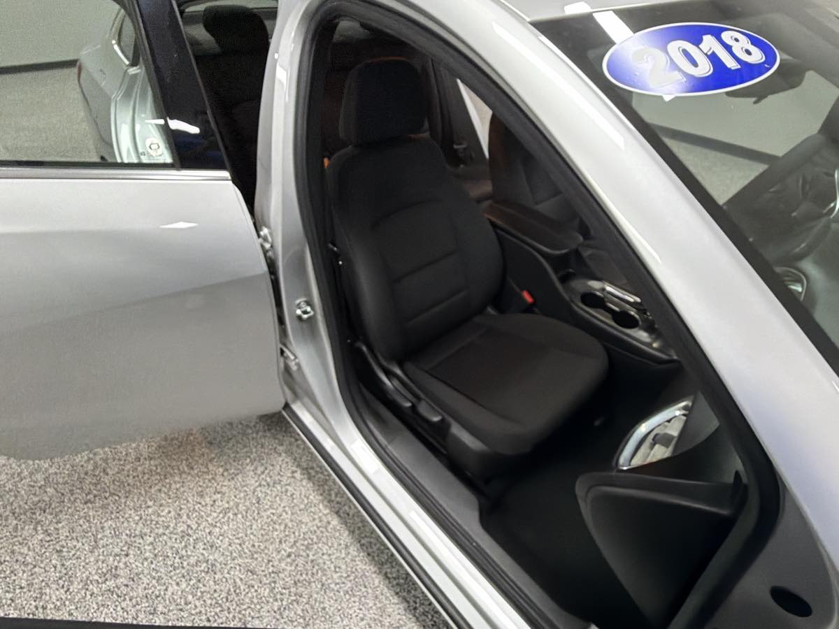 2018 Chevrolet Malibu 1LT - Photo 27