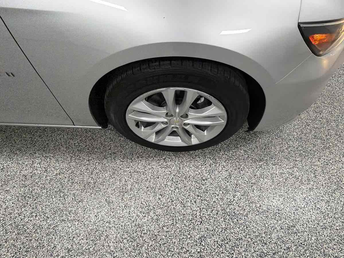 2018 Chevrolet Malibu 1LT - Photo 35