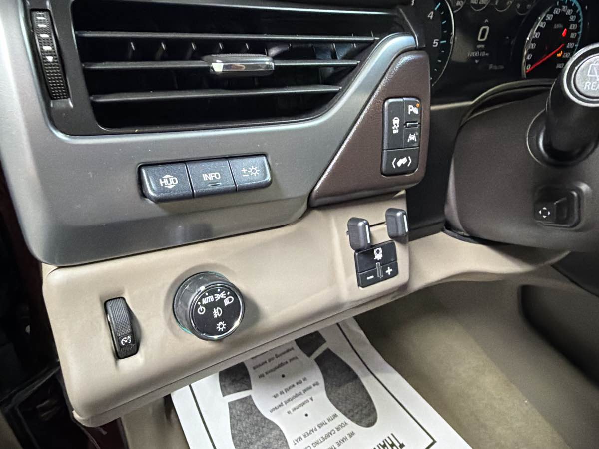 2016 Chevrolet Tahoe LTZ - Photo 14