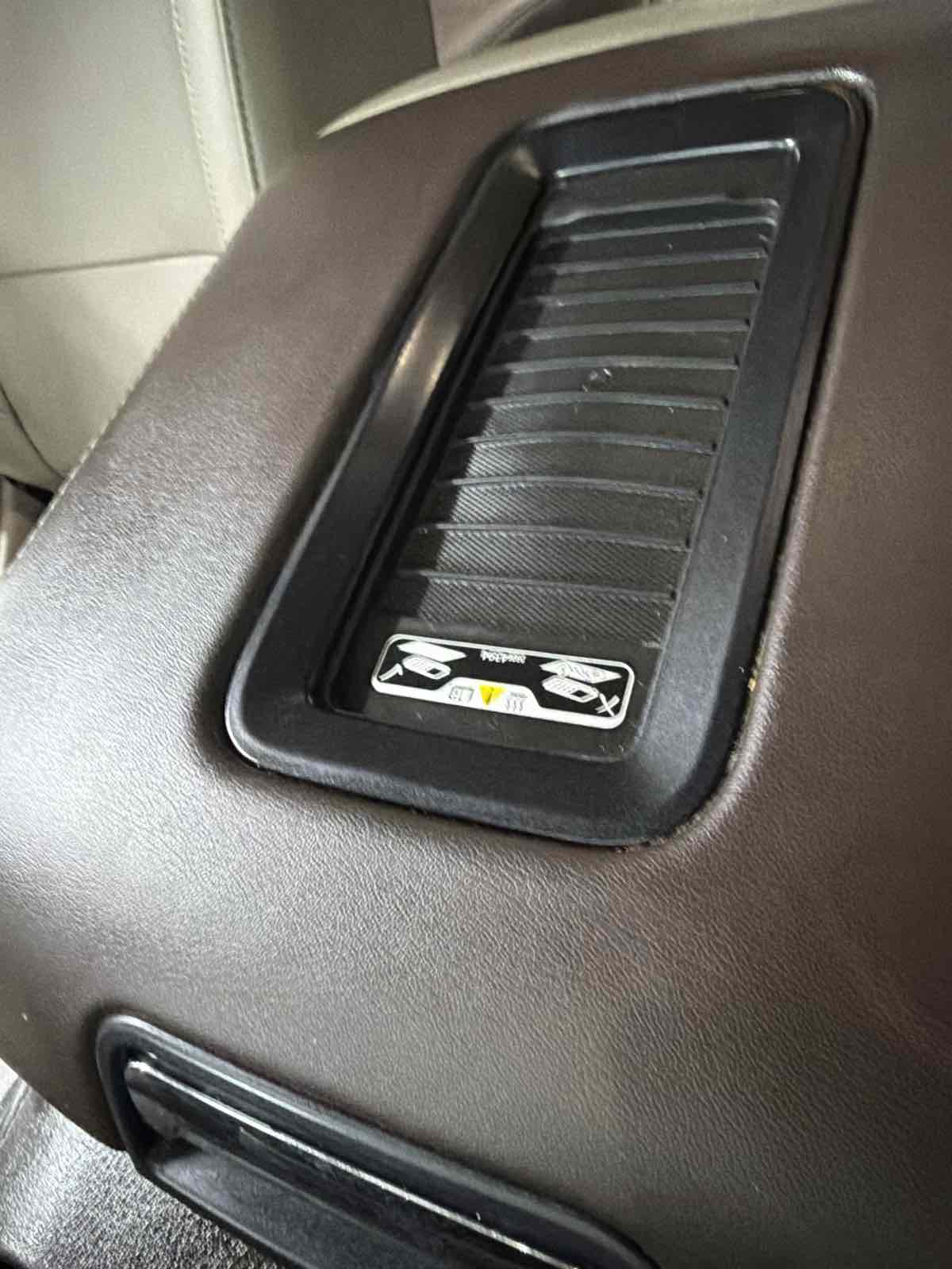 2016 Chevrolet Tahoe LTZ - Photo 24