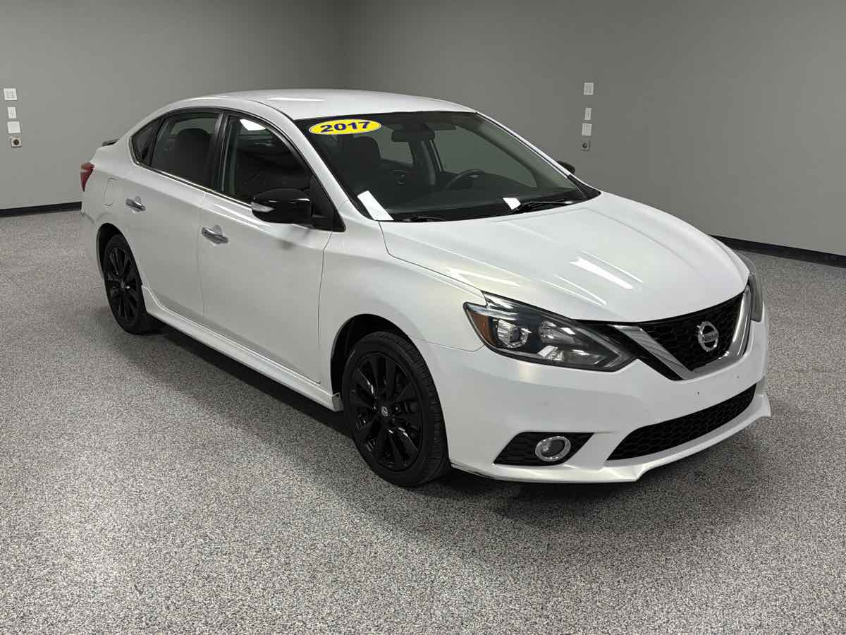 Nissan Sentra photo 2