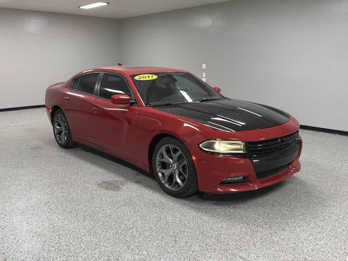 Dodge Charger photo 2