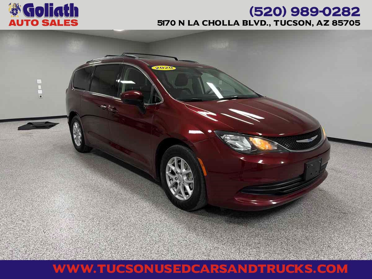 2020 Chrysler Voyager LXI's photo