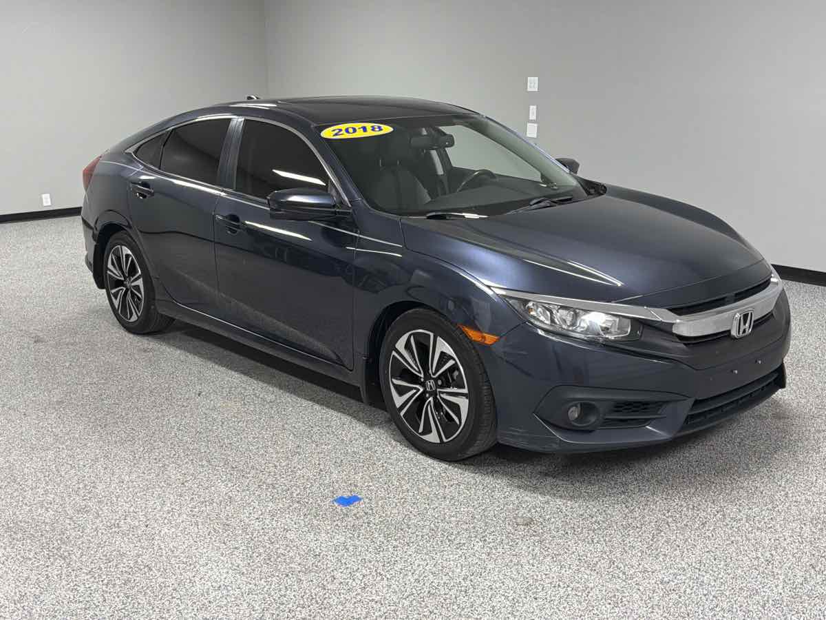 Honda Civic photo 2