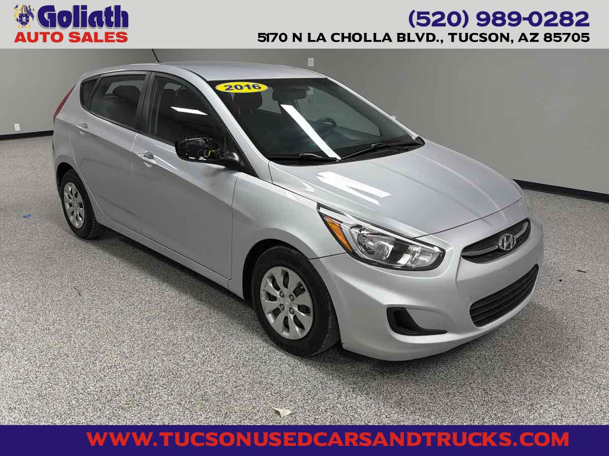 2016 Hyundai Accent SE 5-Door 6-Speed Automatic's photo