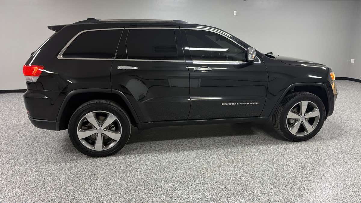 Jeep Grand Cherokee photo 3