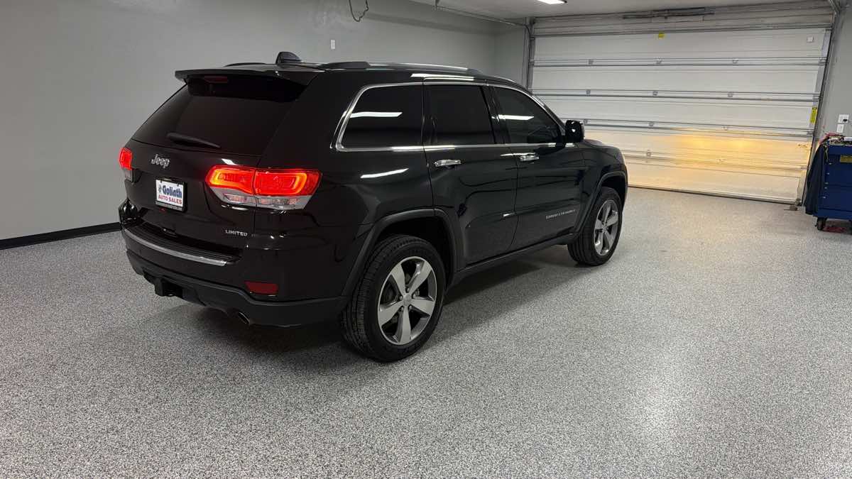 Jeep Grand Cherokee photo 4