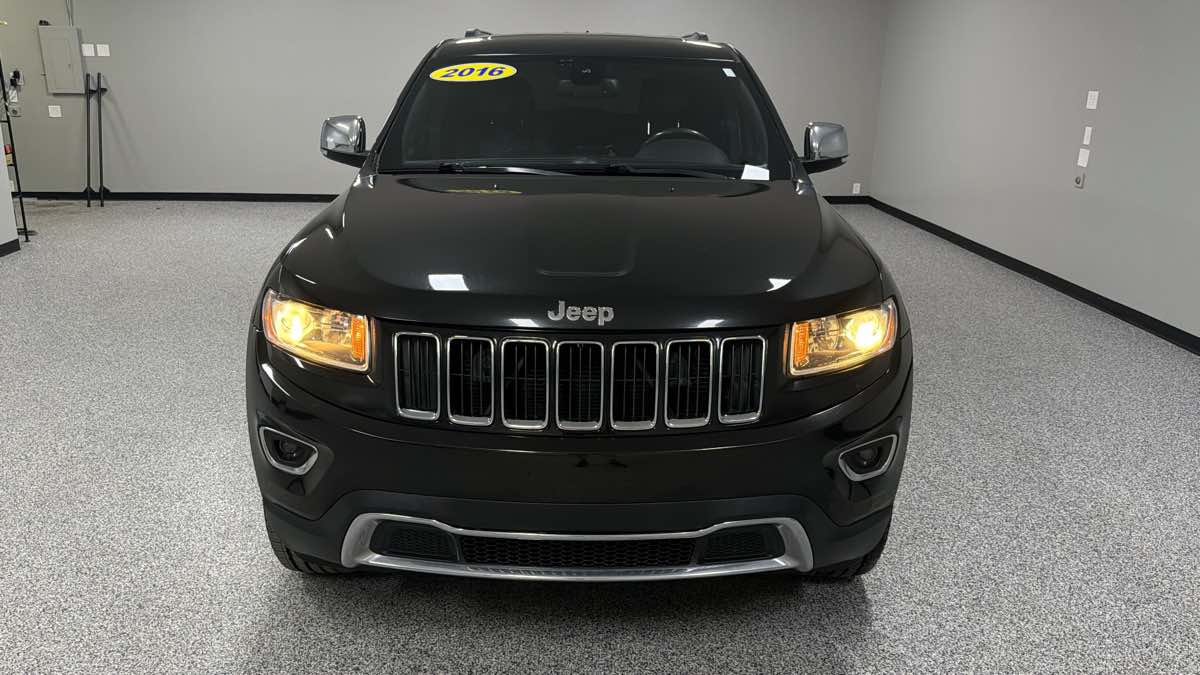 Jeep Grand Cherokee photo 9