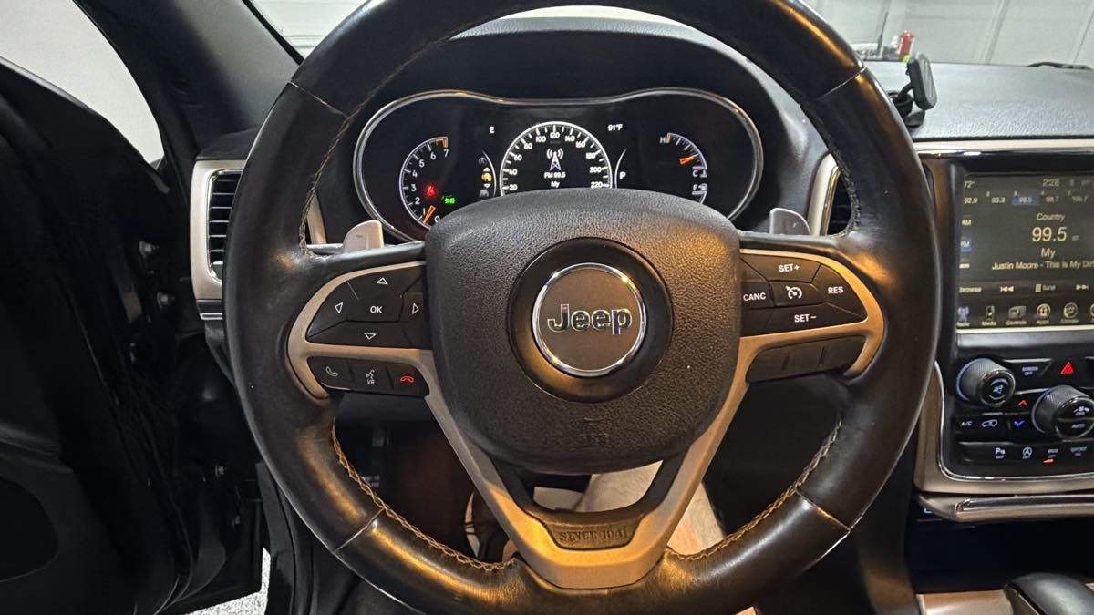 Jeep Grand Cherokee photo 16