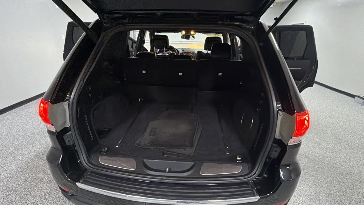 Jeep Grand Cherokee photo 30