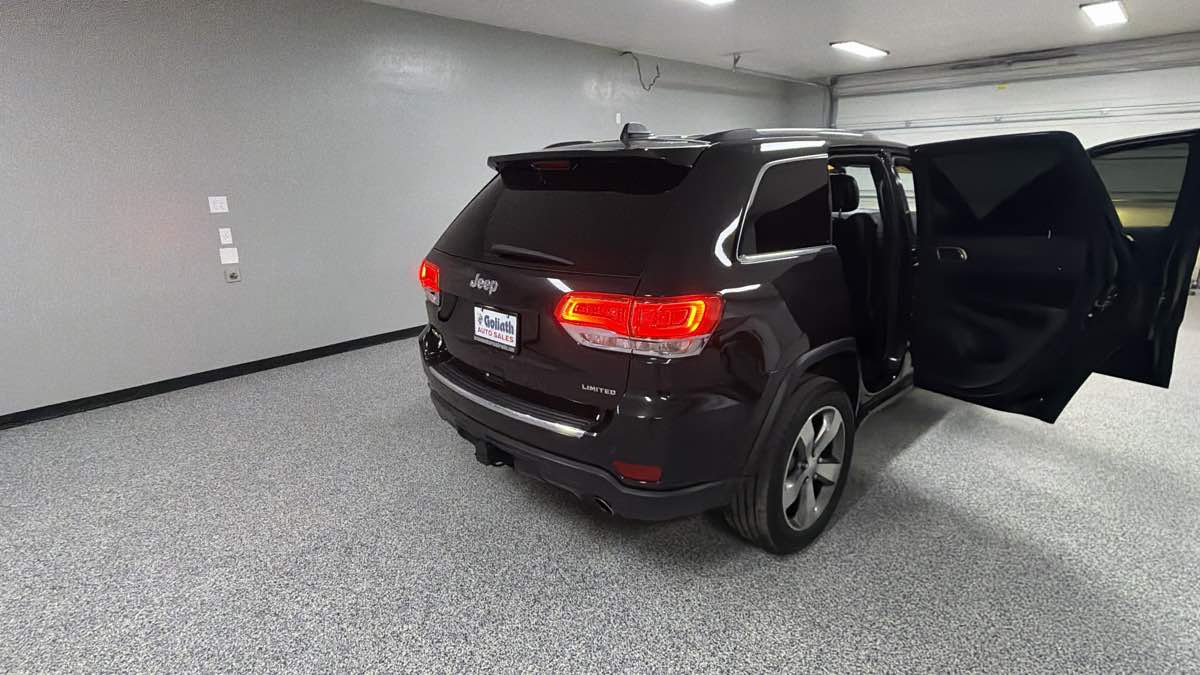 Jeep Grand Cherokee photo 31
