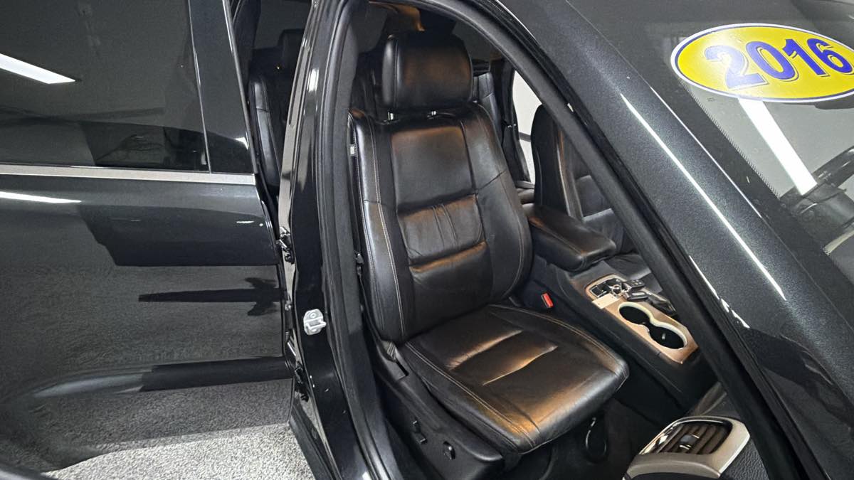Jeep Grand Cherokee photo 34