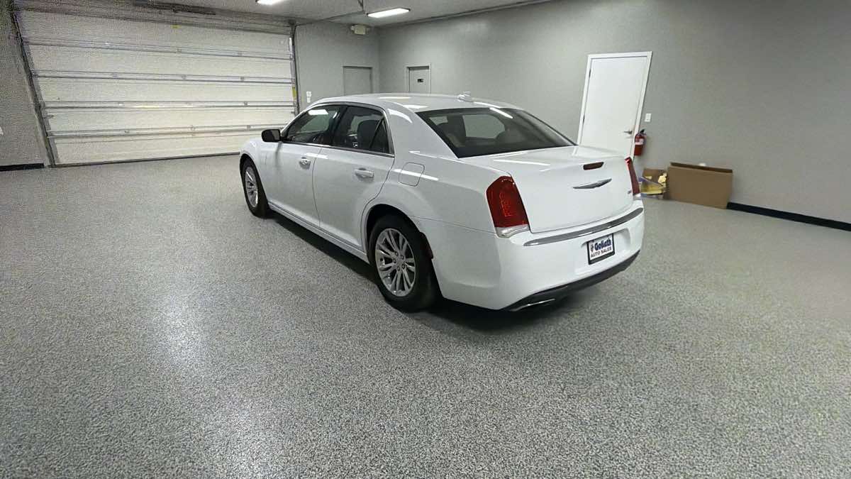 Photo 5 of this Chrysler 300