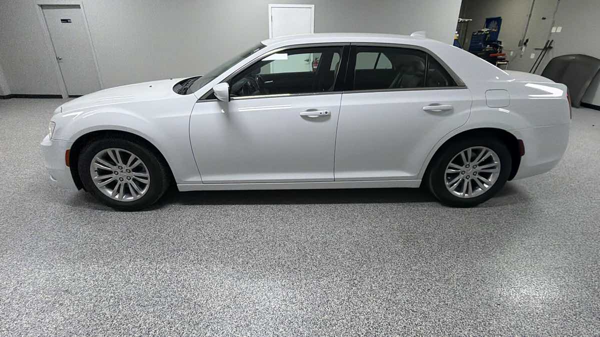 Photo 6 of this Chrysler 300