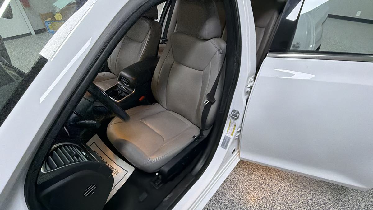 Photo 12 of this Chrysler 300