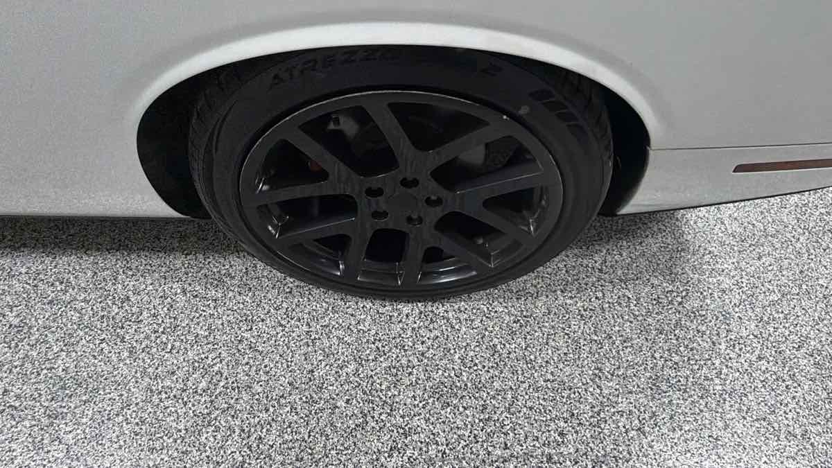 Dodge Challenger photo 25