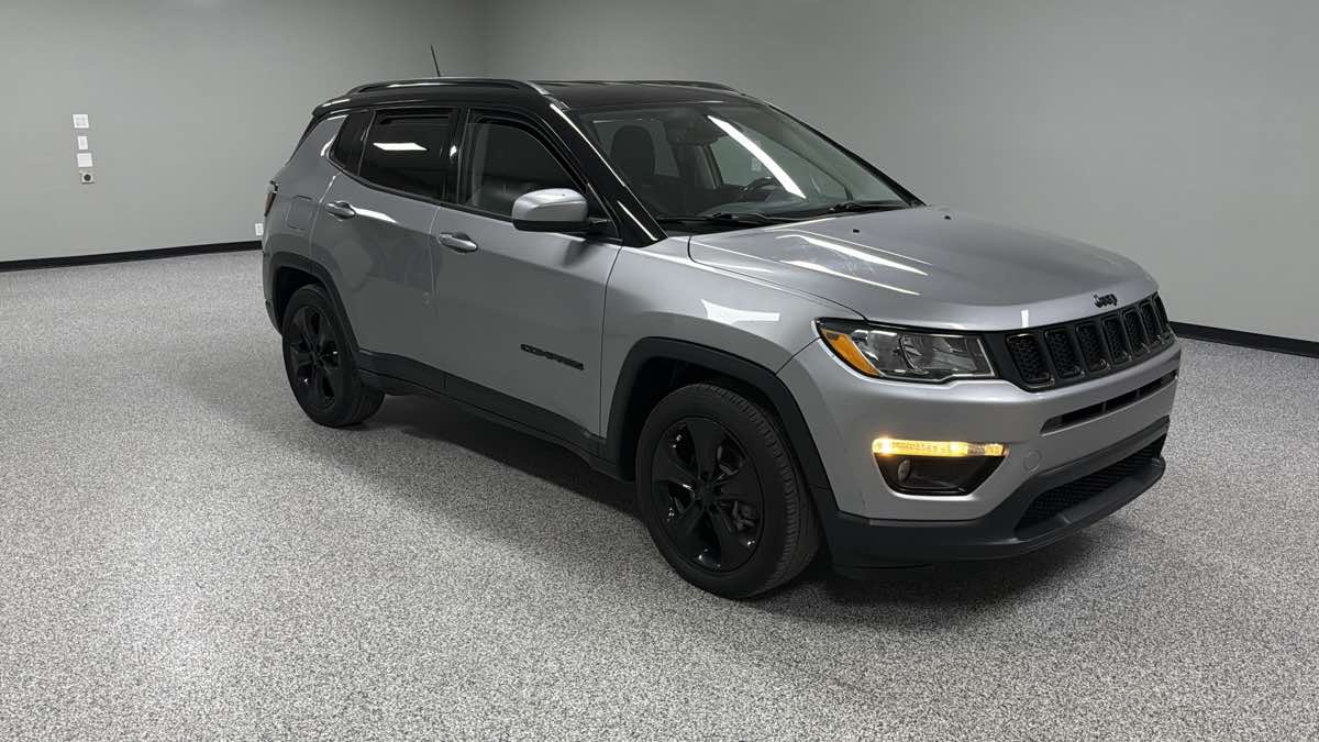 Jeep Compass photo 2
