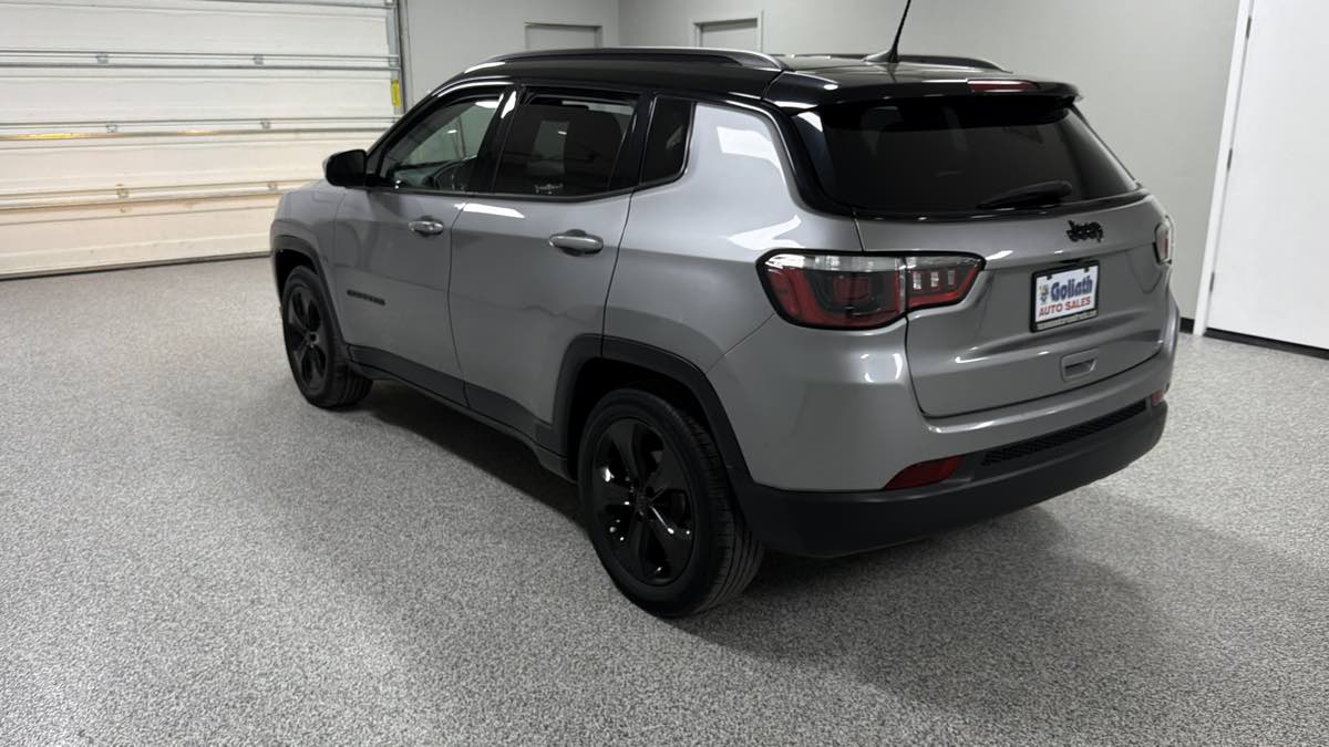 Jeep Compass photo 6