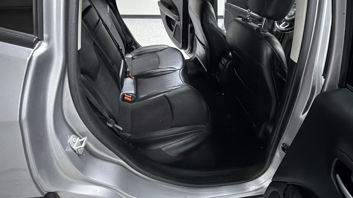 Jeep Compass photo 28