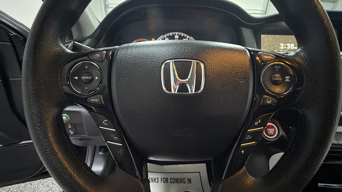 Honda Accord photo 20