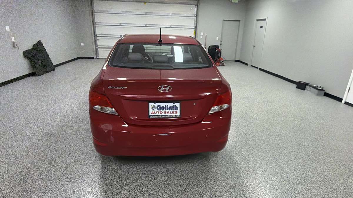 Hyundai Accent photo 5