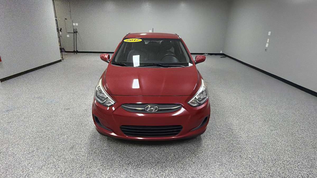 Hyundai Accent photo 9