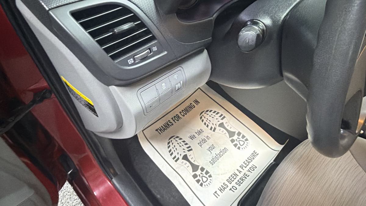 Hyundai Accent photo 15