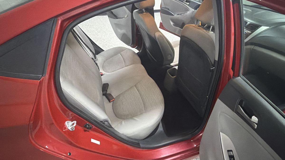 Hyundai Accent photo 22