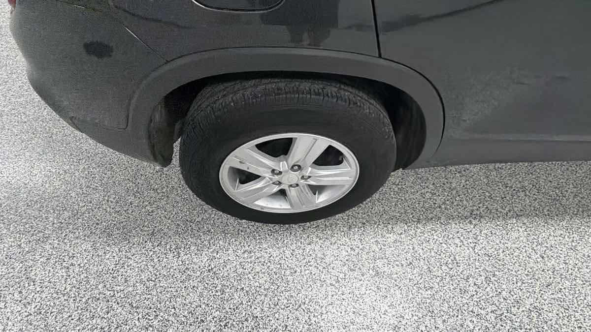 Photo 32 of this Chevrolet Trax