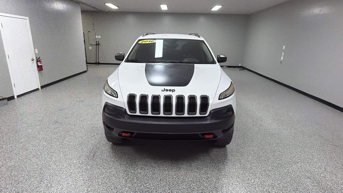 Jeep Cherokee photo 9