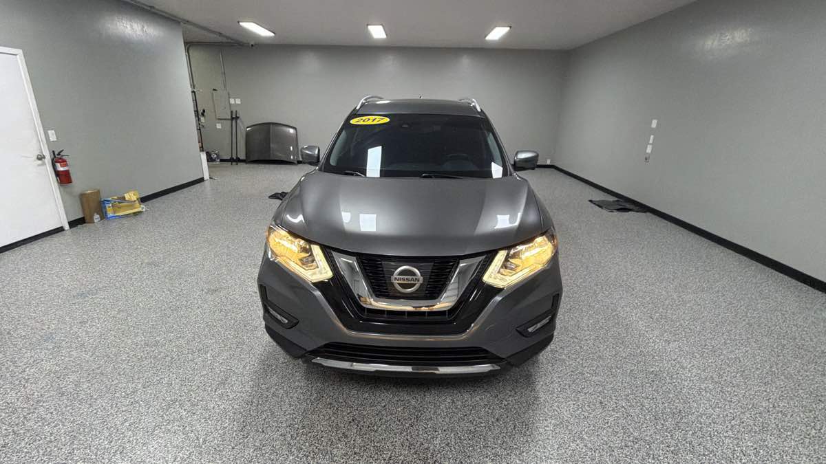 Photo 8 of this Nissan Rogue