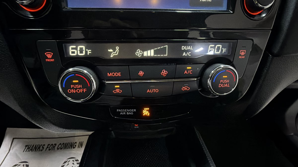 Photo 22 of this Nissan Rogue