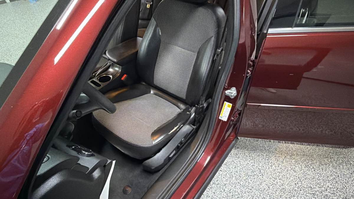 Photo 12 of this Chevrolet Malibu
