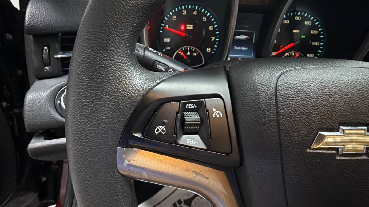 Photo 16 of this Chevrolet Malibu